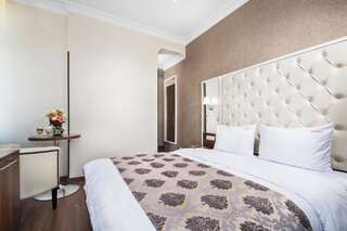 Отель BonApart Hotel Киев Люкс-1