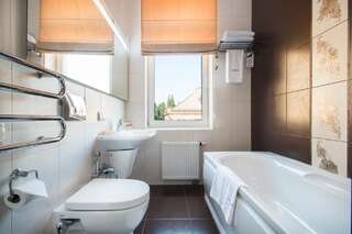 Отель BonApart Hotel Киев Люкс-2