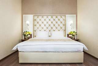 Отель BonApart Hotel Киев Люкс-4