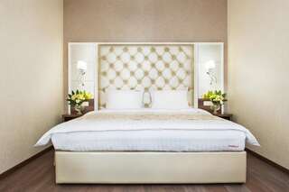 Отель BonApart Hotel Киев Люкс-11